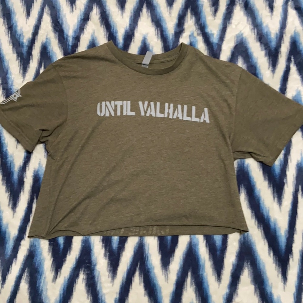Till Valhalla military/veteran remembrance crop tee
